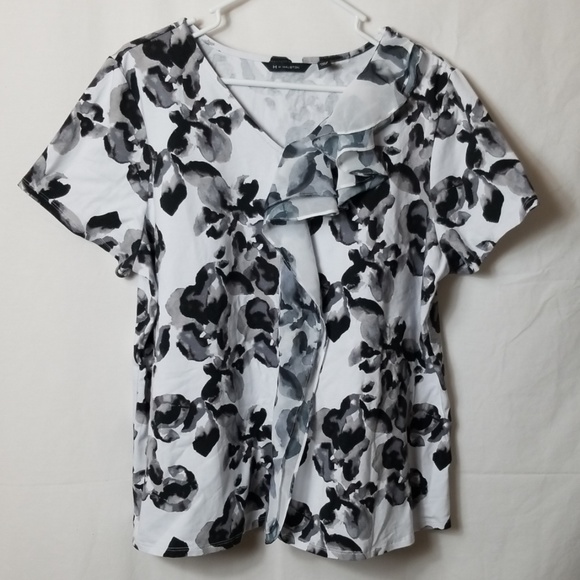 Halston Heritage Tops - Halston 🌻 Black, Grey, White. Ruffles